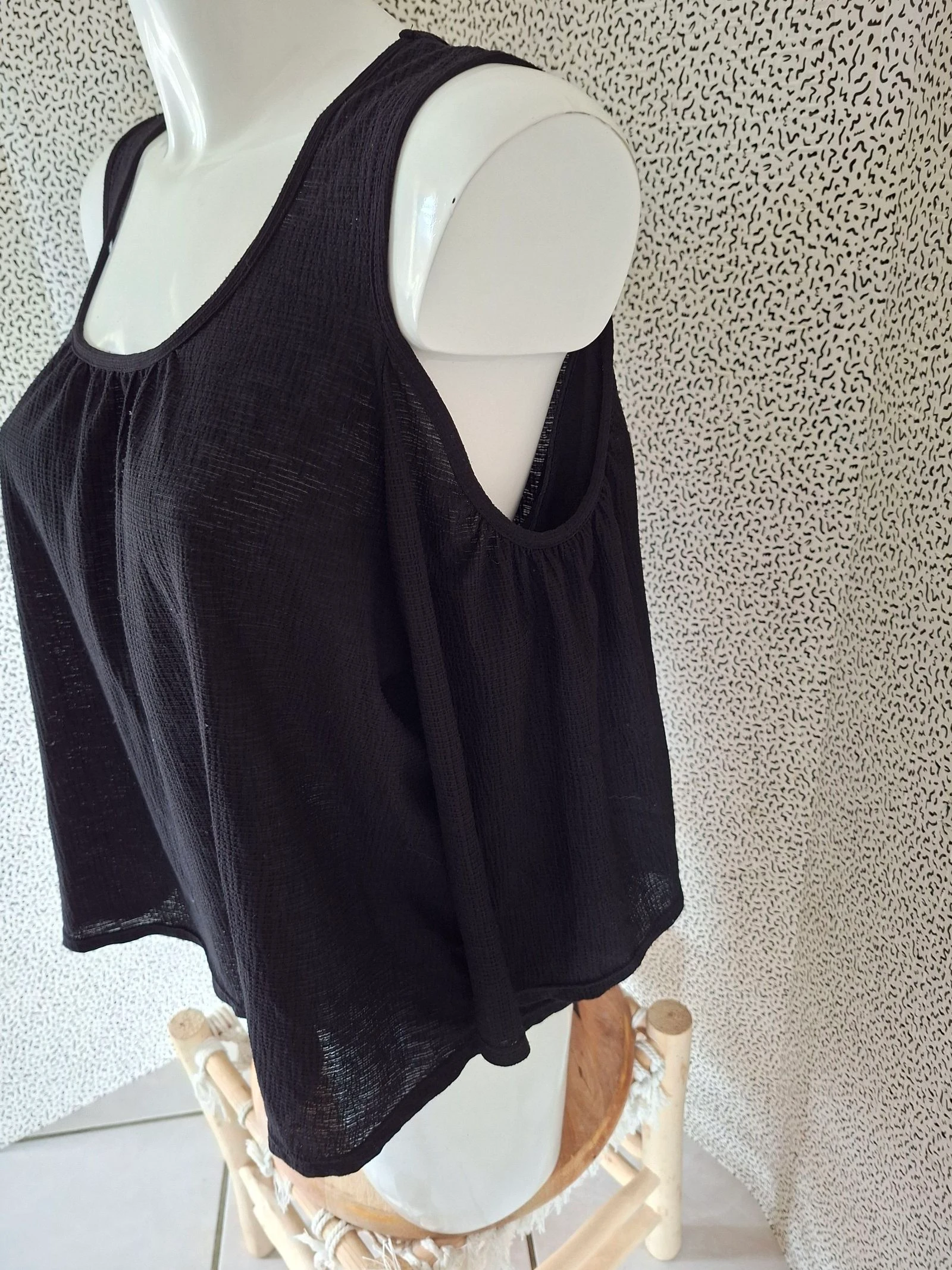 Blouse noire Urban by Gémo S épaules dénudées manches évasées fluide bohème femme – photo 2